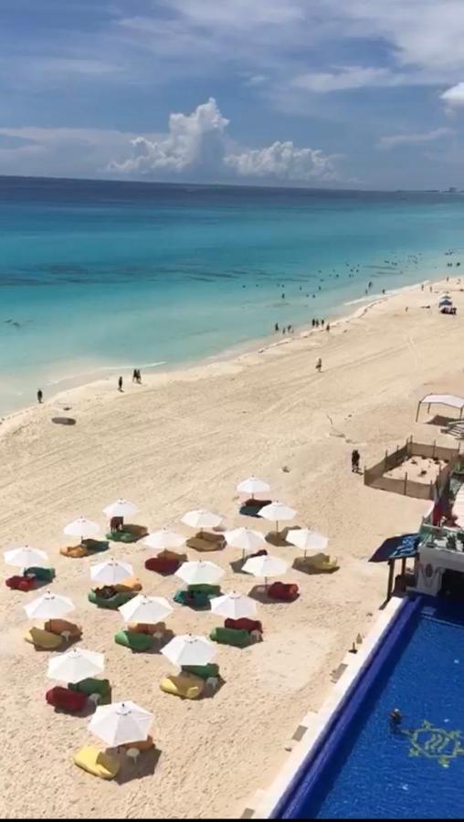 Studio Oceanfront Prime Location Cancún Exterior foto